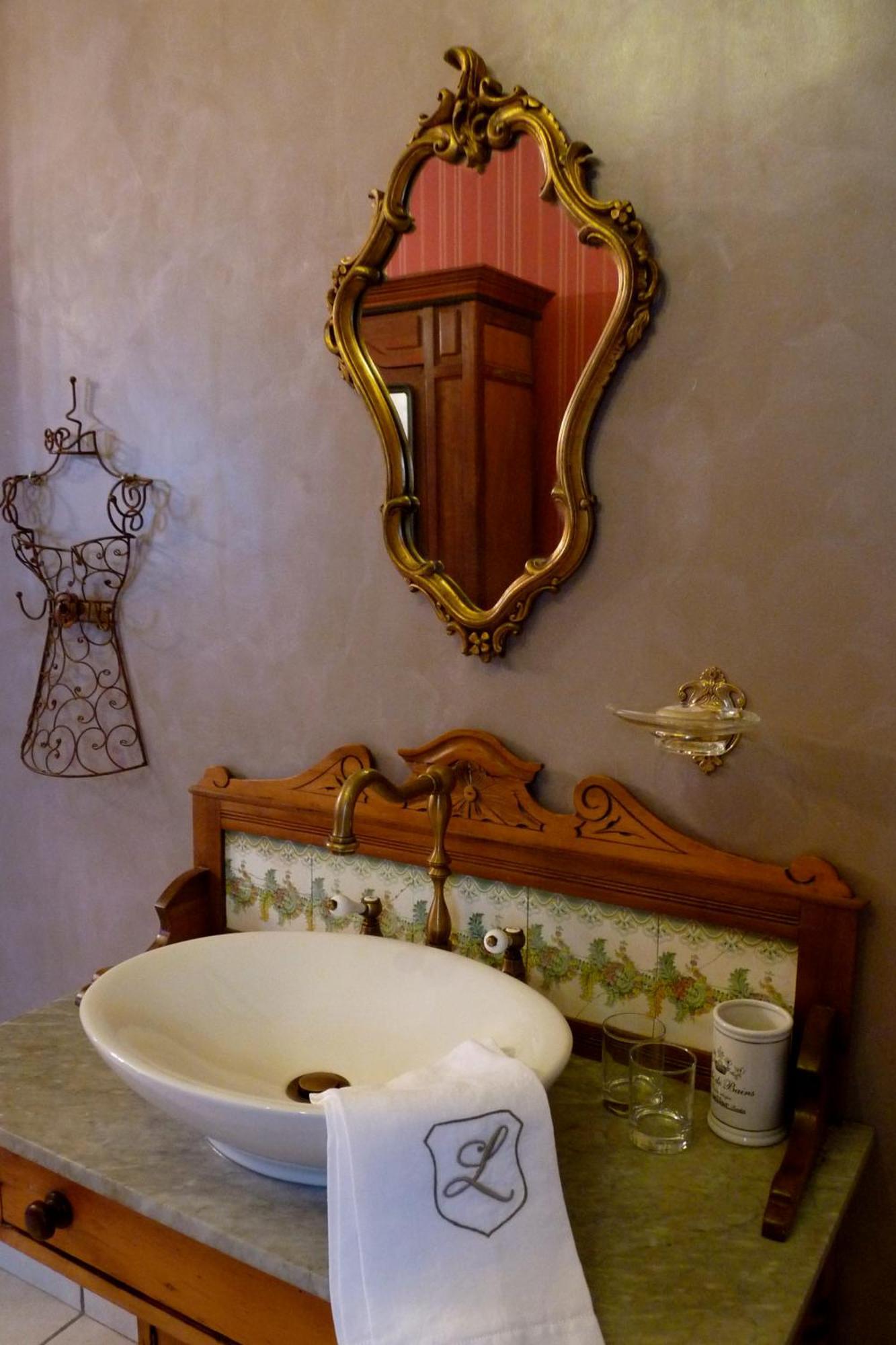 Lokanga Boutique Hotel Ανταναναρίβο Δωμάτιο φωτογραφία